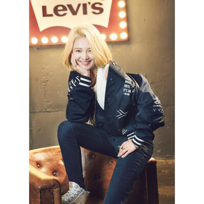 【圖片】 150815 少女時代 金孝渊 instagram更新 留言:#LEVIS #LOT700 #LADIESINLEVIS http://t.cn/RLBBElK