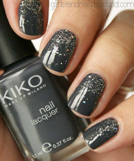 fall manicure ideas - Dark Gray Fall Manicure