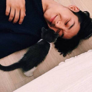 男生头像  高清无水印