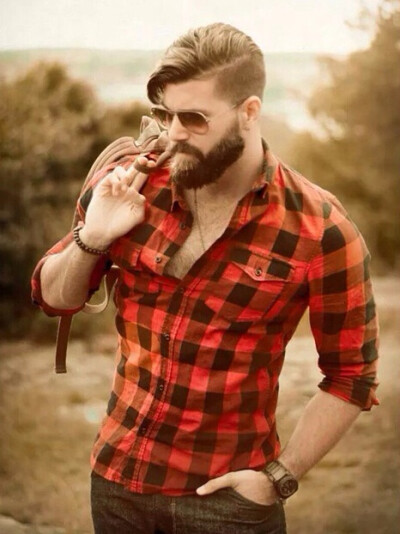 thelastofthewine: “ bearditorium: “ Franggy ” *** Cor blimey, what a stud ”