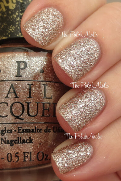 &amp;quot;My Favorite Ornament&amp;quot; polish for the holidays! Via The PolishAholic. #laylagrayce #holiday