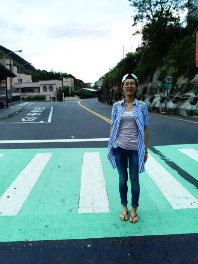 看日出的 汽車路 跑起來~