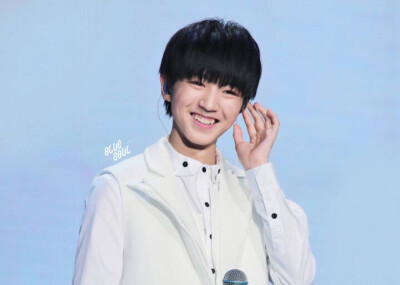 #王俊凯##TFBOYS王俊凯#crlogo