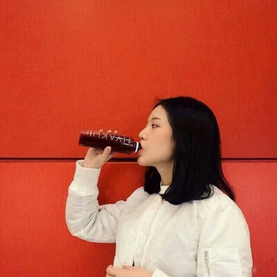 我一直记得我爱过、 女生头像 拿图点赞 来自：那时年少衣薄i