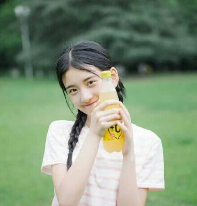 我一直记得我爱过、 女生头像 拿图点赞 来自：那时年少衣薄i