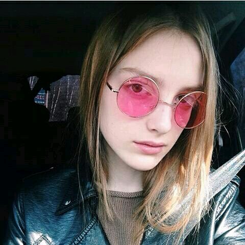 俄罗斯模特Sonya Maltceva Height: 176 cm / 5’9〃 Nationality: Russian Date of Birth: November 24 Mother Agency: Direct Scouting Center NY: Women Model Management Paris: Women Paris Milan: Women Milan Tokyo: Donna Models