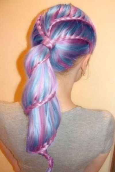 This color is obviously fake but this braid! Incredible!!