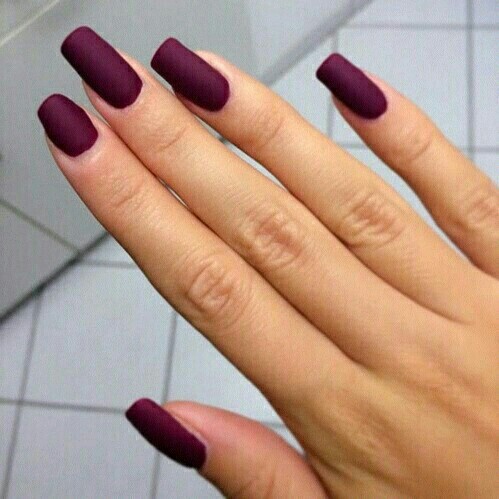 Matte maroon nails.. love these!!