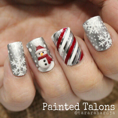 Silver Christmas design. Instagram photo by @tararahardja | Yooying