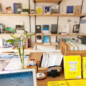  Stop for Now, 韩国首尔的一家旅游主题小书店，books, goods, and workshop !