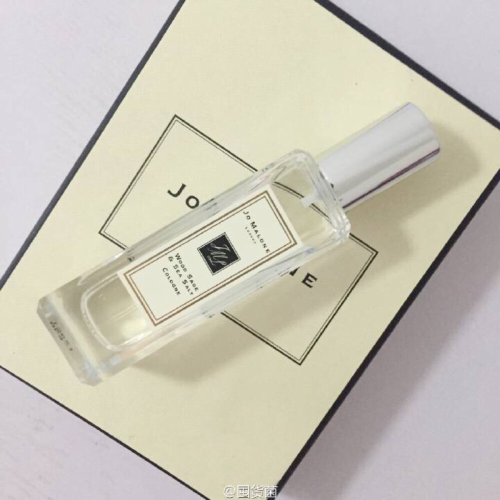 「JO MALONE」海盐鼠尾草刚喷的时候是咸咸的大海味，后面就是那种淡淡的特别舒服的香味，留香时间不算长