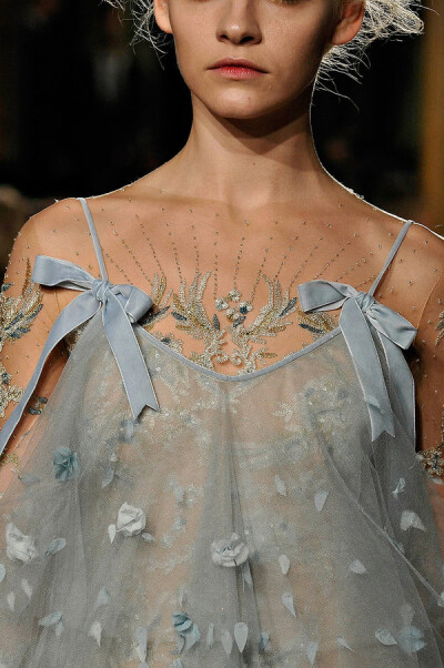 Marchesa details