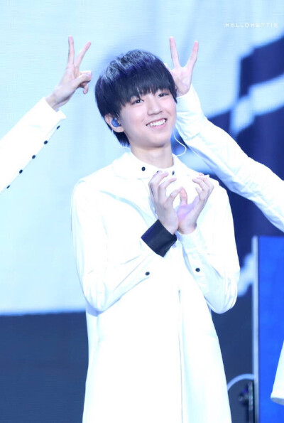#王俊凯##TFBOYS王俊凯#crlogo