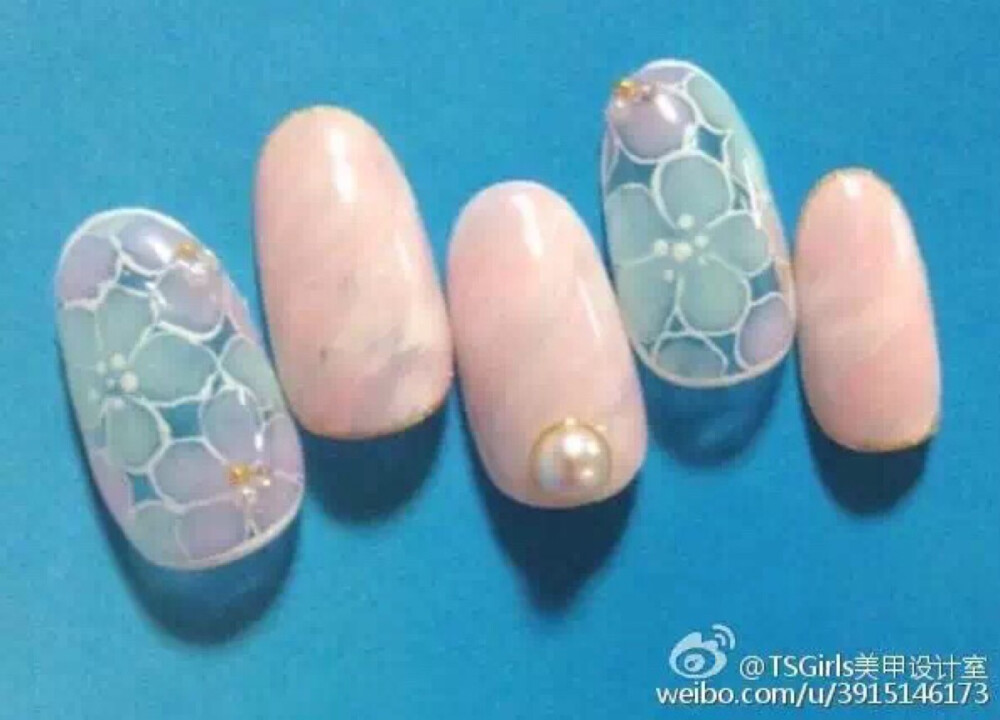 nail 美甲 粉色 花 可爱