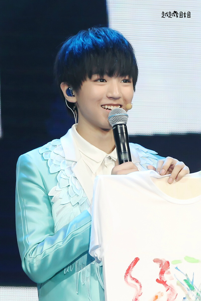 #王俊凯# #TFBOYS王俊凯# #TFBOYS#150815 北京粉丝见面会 cr：越越nnnnnnuna