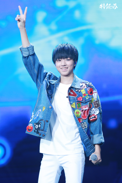 #王俊凯# #TFBOYS王俊凯# #TFBOYS#150815 北京粉丝见面会 cr：SuperSue_KRJ特能苏站