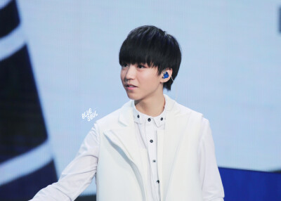 #王俊凯# #TFBOYS王俊凯# #TFBOYS#150815 北京粉丝见面会 cr：BlueSoul_921