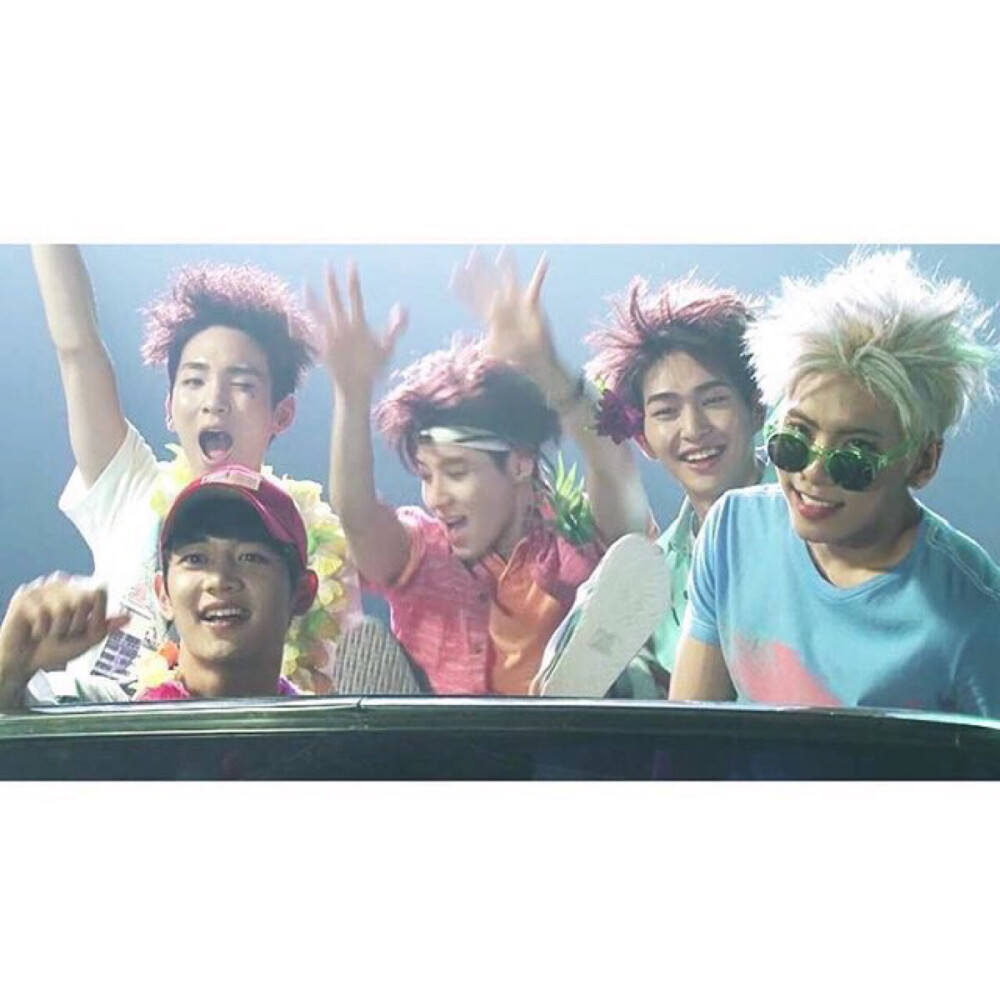 SHINEE