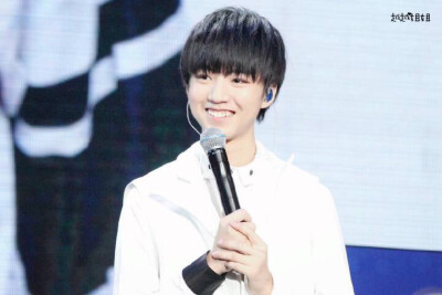 #王俊凯##TFBOYS王俊凯#crlogo