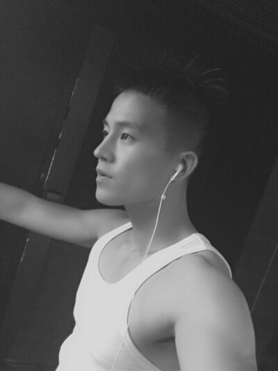 欧豪护卫队-77号