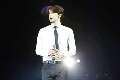 【EXO PLANET #2 – The EXO’luXion in HK香港 官网高清大图】壁纸 韩流 明星 演唱会 吴世勋Sehun