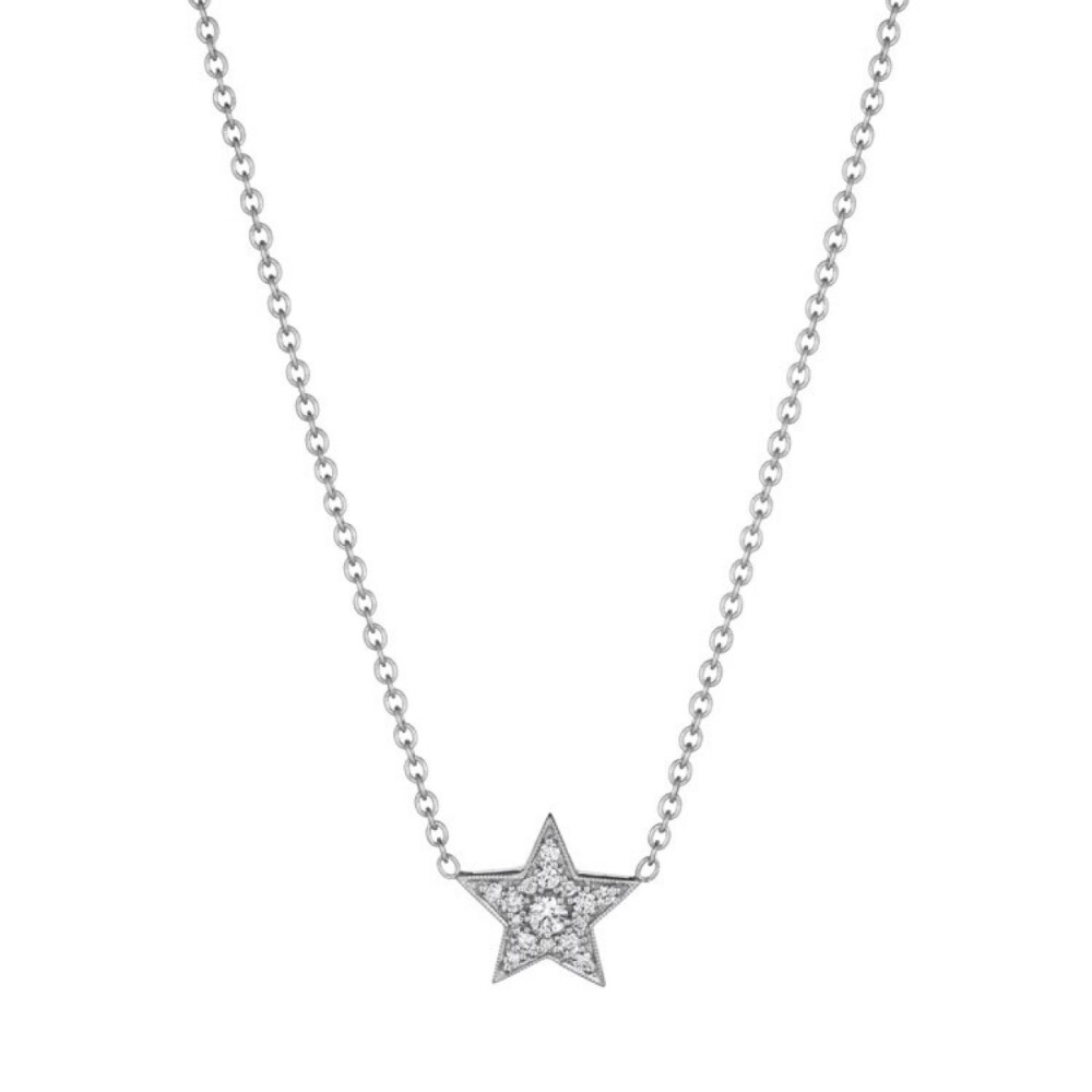 Star 白金挂坠，by Penny Preville 镶嵌明亮式切割钻石，总重0.22克拉。