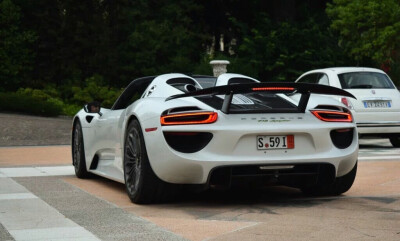 保时捷918 Spyder！