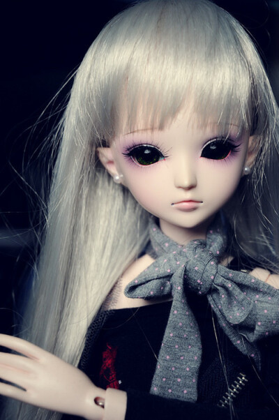 黑 瞳゛ BJD / SD 娃娃