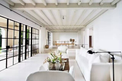 设计师Calvin Klein位于迈阿密海滩的寓所。
