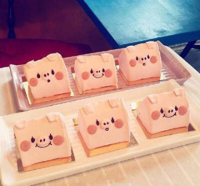 .粉粉小猪蛋糕