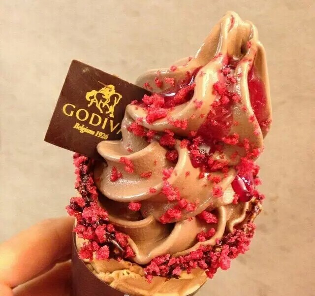 ＧＯＤＩＶＡ · 限量发售的树莓甜筒