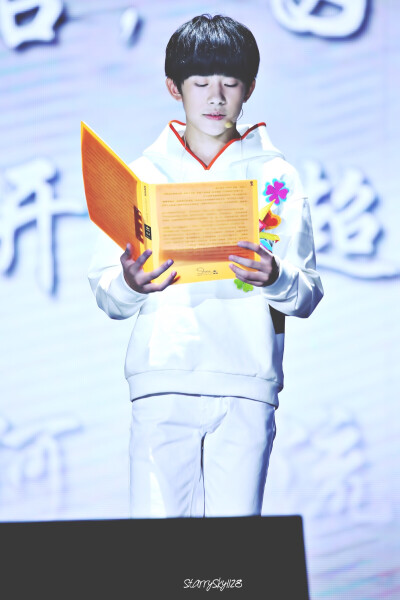 易烊千玺 815FansTime。