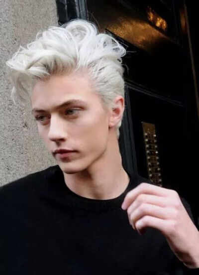 luckybluesmith，这个不用多做介绍了吧 来自欧美男模贴吧