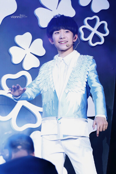 易烊千玺 815FansTime。