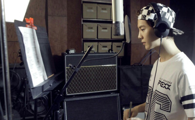 《Rolasded》鹿晗新专辑重启