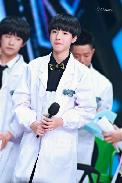 #王俊凯# #TFBOYS王俊凯# #TFBOYS# 150322快乐大本营 cr：小领结Nanmomo