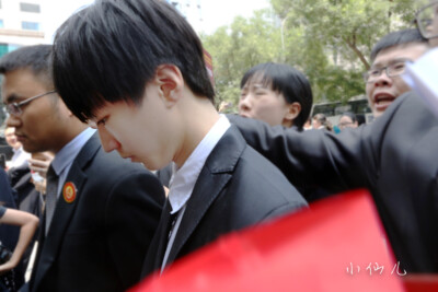 #王俊凯# #TFBOYS王俊凯# #TFBOYS# 150723-25全国学联代表大会 cr：仙儿要做凯喵的海贼王