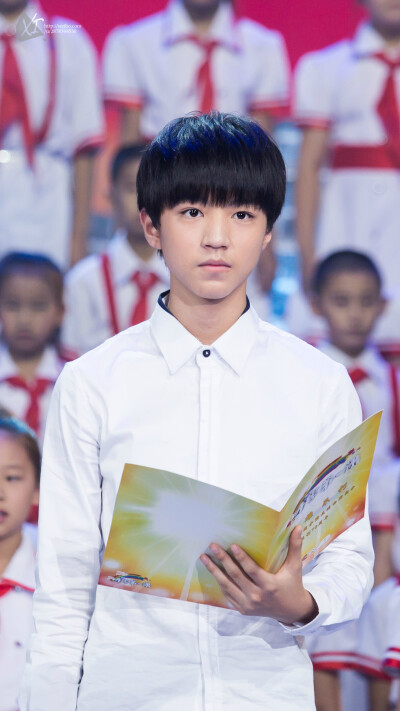 #王俊凯# #TFBOYS王俊凯# #TFBOYS#150819 开学第一课录制 cr：不冷静的希大人哟嘿