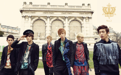 teen top❀方旻洙（C.A.P）、李赞熙（天地）、李秉乔（L.JOE）、安丹尼尔（Niel）、刘昌贤（Ricky）、崔钟贤（创造）