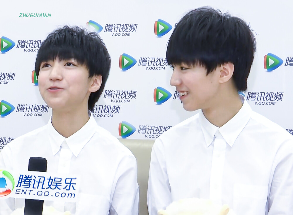 王·想问题·就要抬眼·正面巨萌·侧面巨苏·俊凯