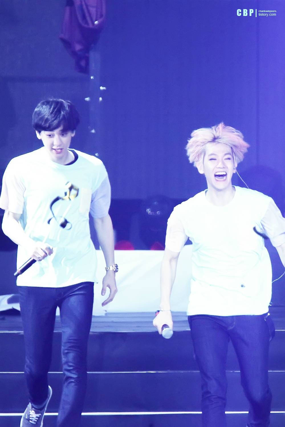 朴灿烈 边伯贤 chanyeol baekhyun 灿白 高清壁纸 来源:微博