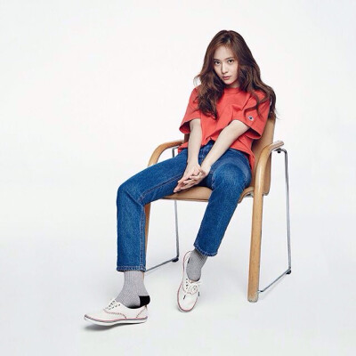 Krystal 郑秀晶 FX 头像