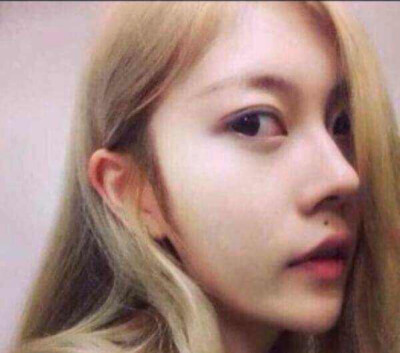 我们专心做产品，但是我们不仅仅只是做产品，用心做事用心做人。