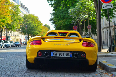 保时捷Carrera GT