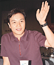 2001.8.19张国荣出席名犬展