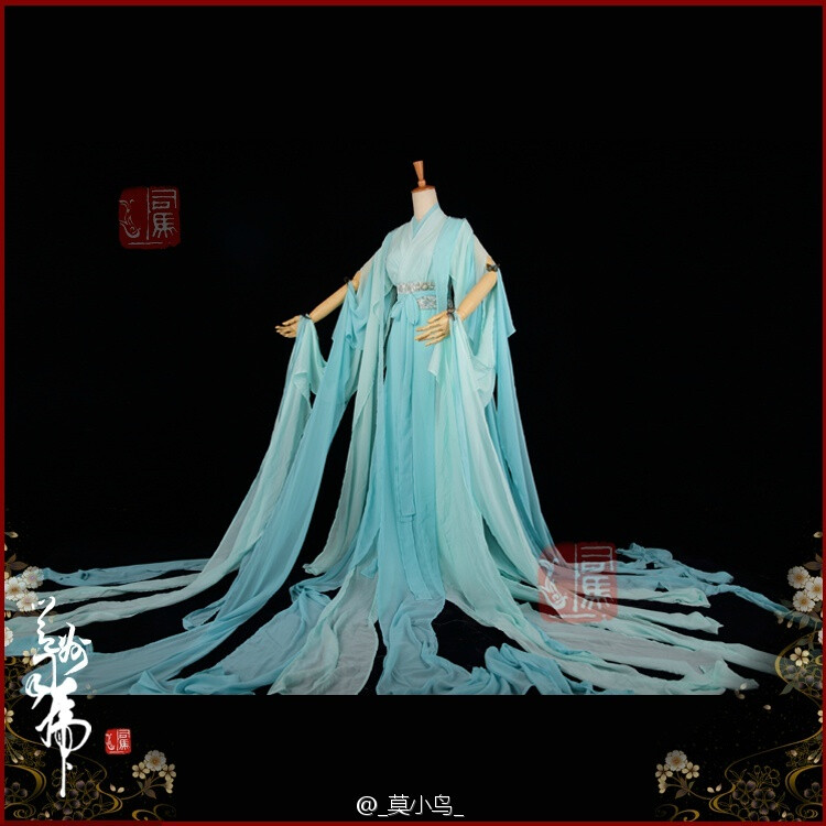 #邕州司马#上新：古装COS服 绿色【迦叶伽华】 三生三世十里桃花/白浅/洛神等 曼珠沙华改色，双层水袖里衣+特殊设计外衣+花瓣撒双层裙子（侧边开衩可露腿 也可不露-0-裙子很大）+腰封+腰带地址【绝版展示】【邕州司马】古装COS服 绿色【迦叶伽华】白浅/洛神设计师@等主治成绩的面包司马 感谢@Mc_视觉工坊 拍摄~ 淘宝链接：https://item.taobao.com/item.htm?id=39483101141&amp;amp;spm=a310v.4.88.1&amp;amp;mt=&amp;amp;spm=a310v.4.88.1