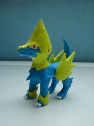 转载自deviantart,户主ID:claypita