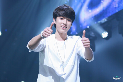 infinite 李成烈 cr.loeyeol