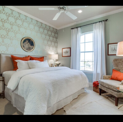 女生 卧室 设计 配色 薄荷绿撞一些橙红 温暖了好多