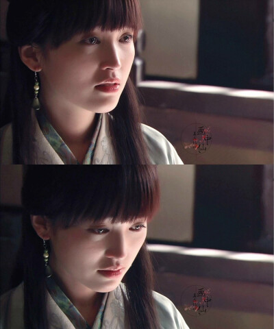 金莎《神话》【吕素】她是一个本可以荣华富贵过一生的千金小姐，一个笑靥如花的女子，性格内向含蓄，对爱执着、率真。就在遇见易小川的那一刻，彻底“沦陷”。孱弱的少女为了救心爱的人，自己染上了瘟疫。在河边戴上…